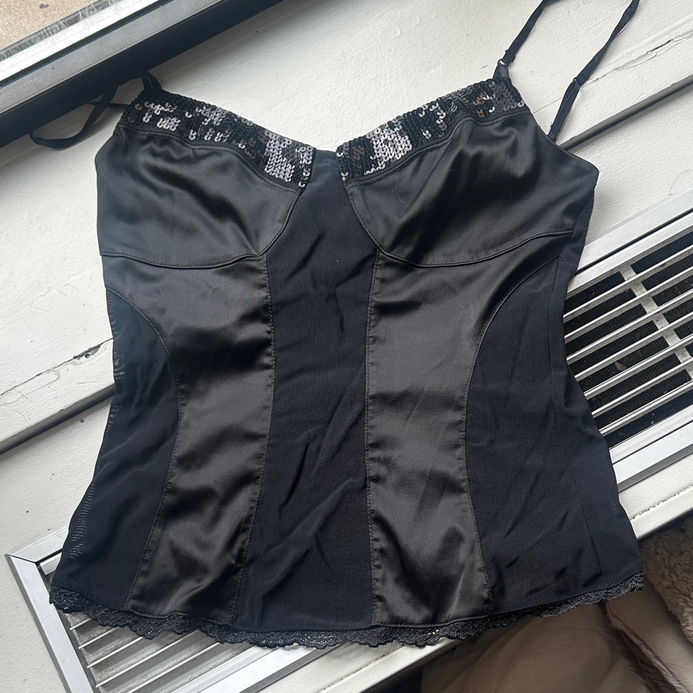 Express Black Top